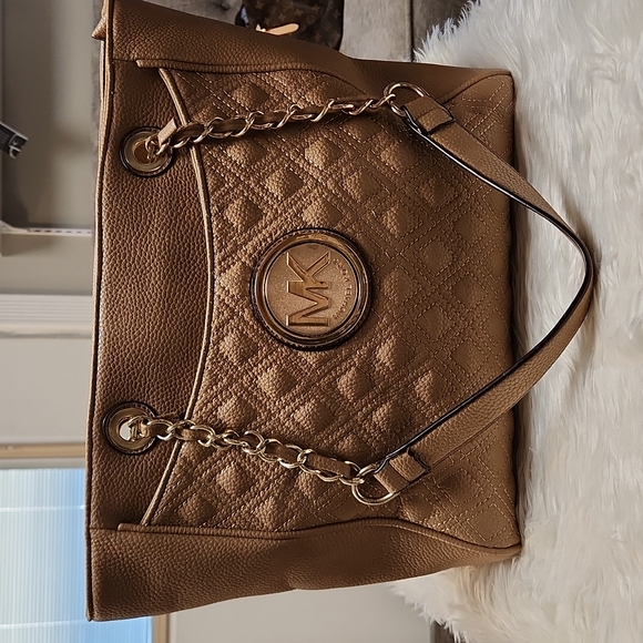 Michael Kors Handbags - Michael Kors purse